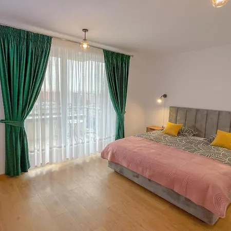 Dreamview Apartment With Private Parking Brasov Exterior photo