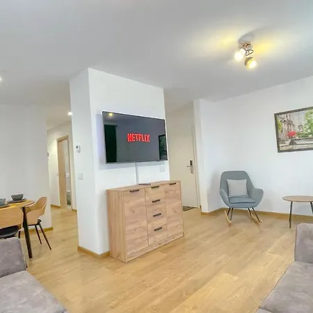 Dreamview Apartment With Private Parking Brasov Exterior photo
