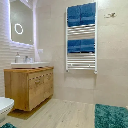 Dreamview Apartment With Private Parking Brasov Exterior photo