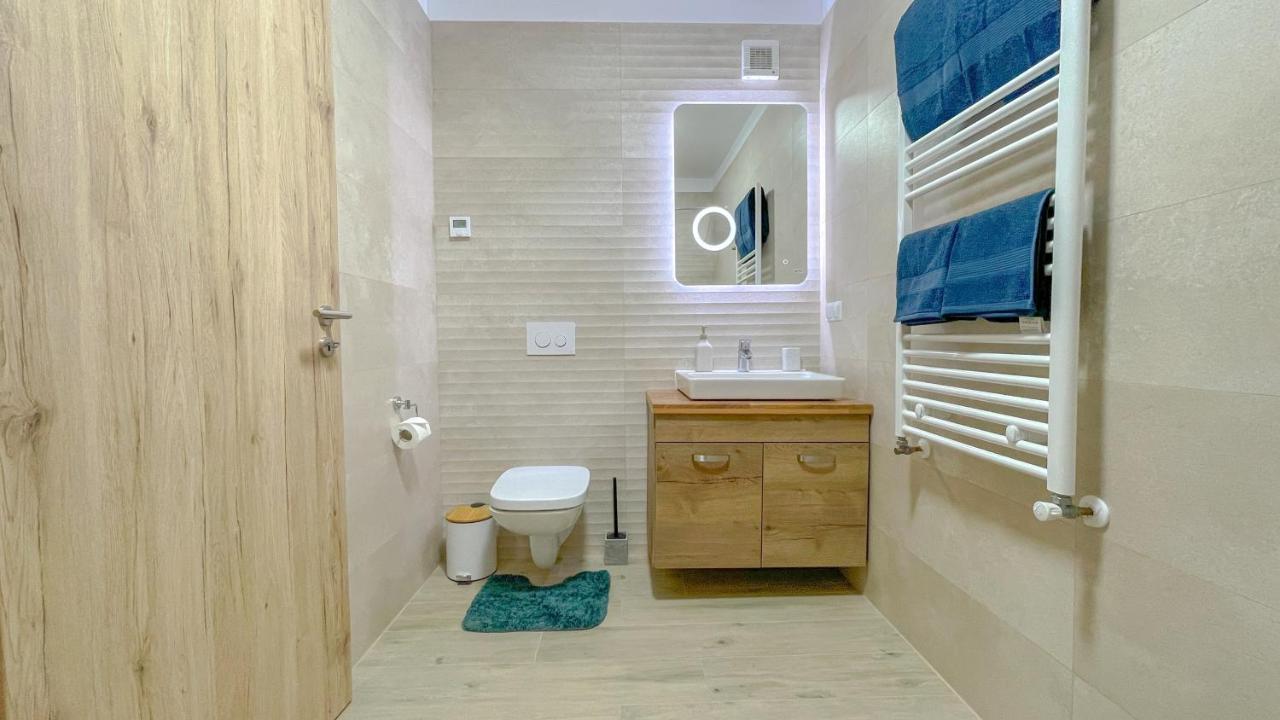 Dreamview With Private Parking *